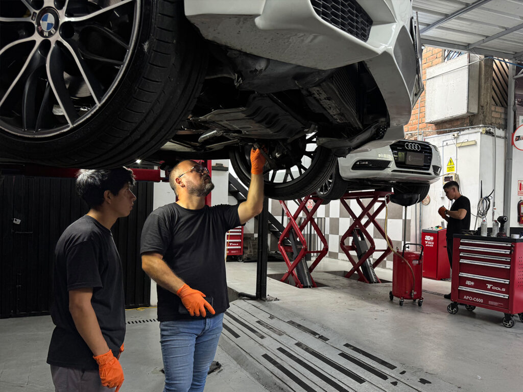 Taller Automotriz de alta gama en Lima
